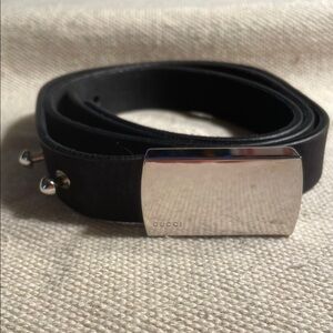 Gucci Black Belt with Shiny Silver Buckle
